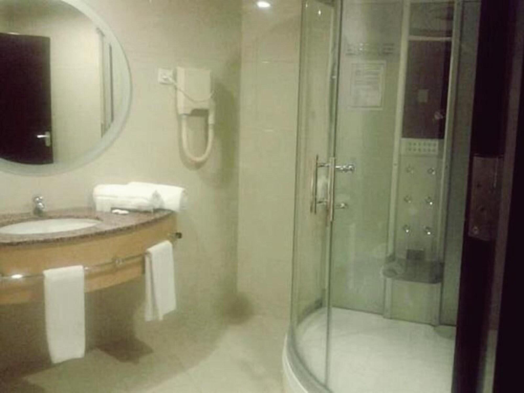 Le Vendome Hotel Amman Zewnętrze zdjęcie