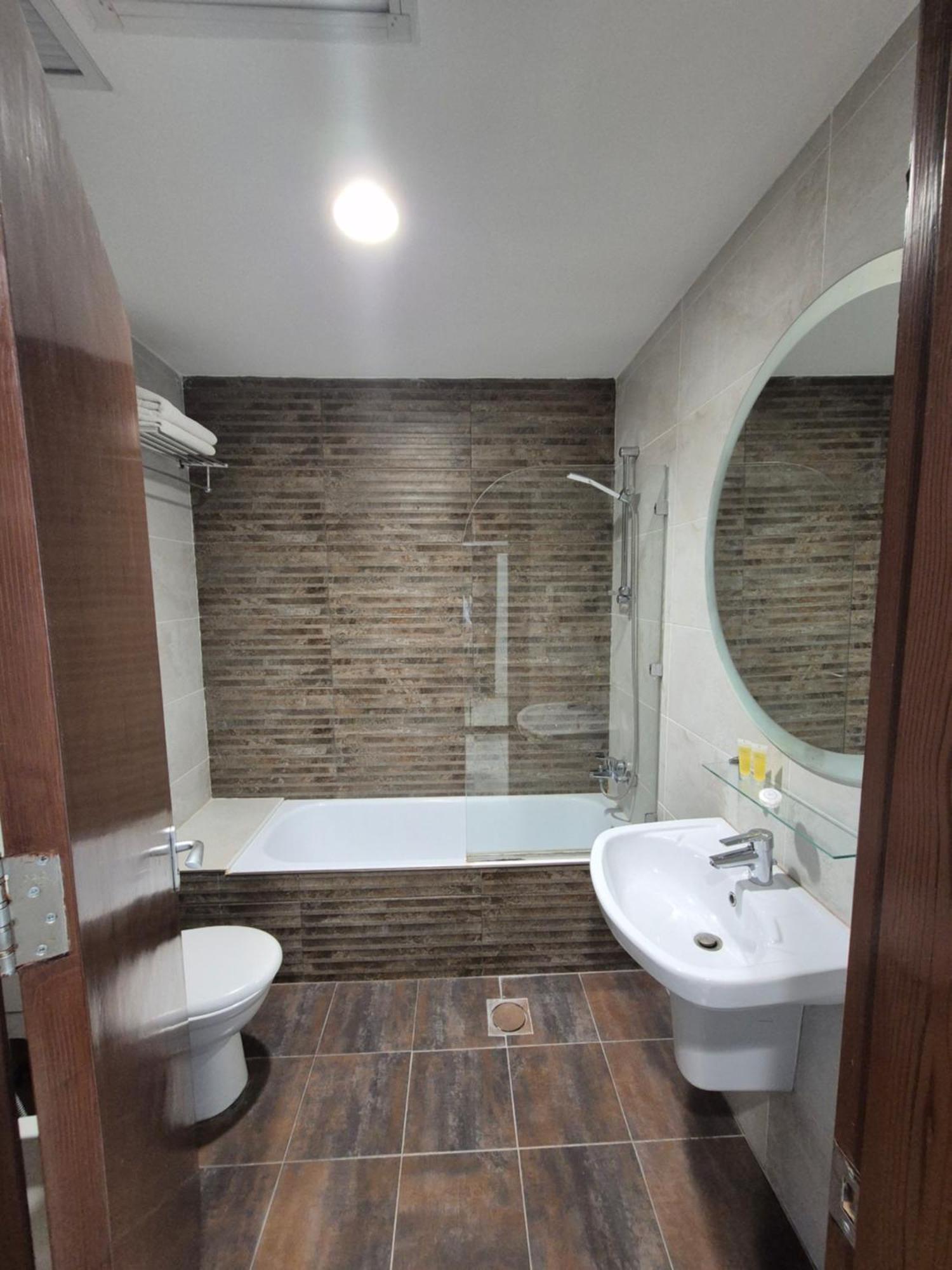Le Vendome Hotel Amman Zewnętrze zdjęcie