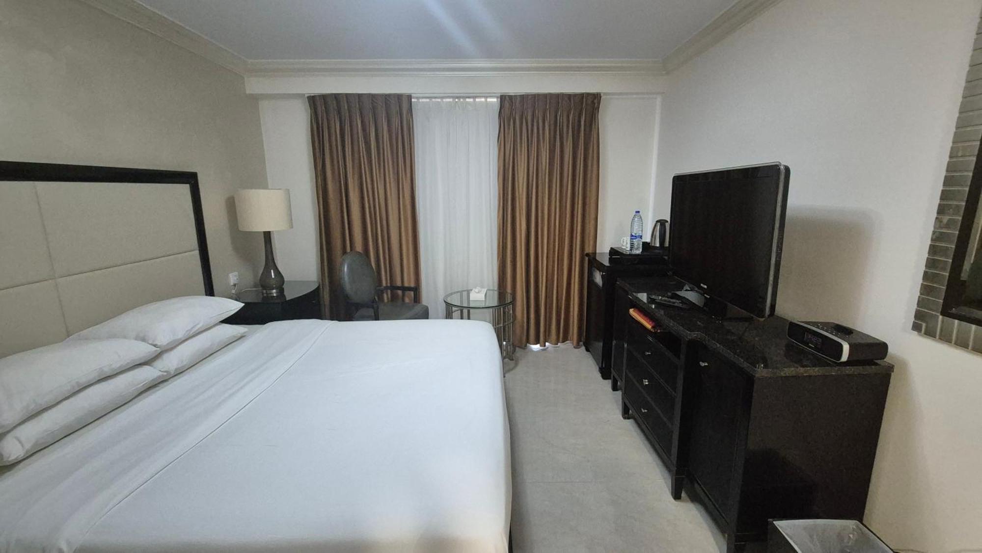 Le Vendome Hotel Amman Zewnętrze zdjęcie